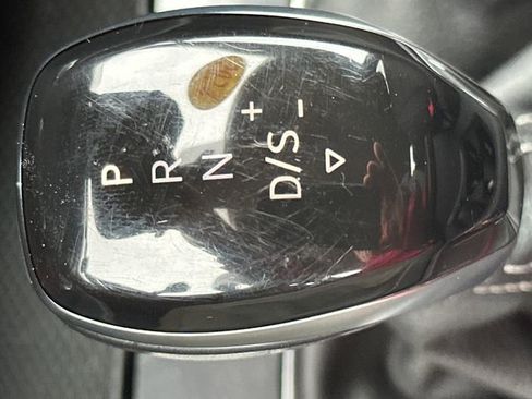 Used 2024 Volkswagen Tiguan S image 18