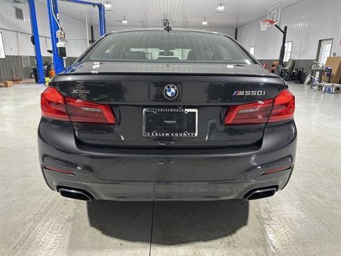 Used 2020 BMW M550i xDrive image 6