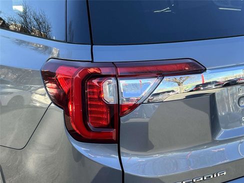 Used 2021 GMC Acadia Denali w/ Denali Ultimate Package image 11