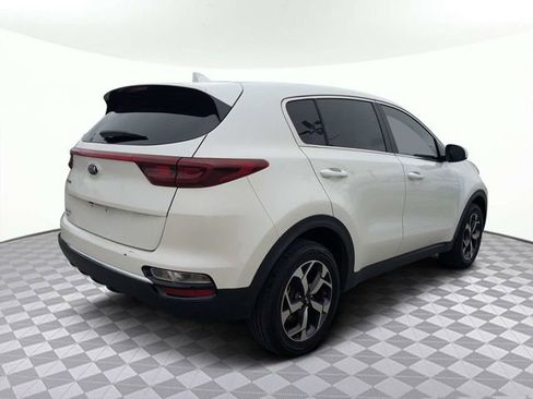 Used 2022 Kia Sportage LX FWD image 3