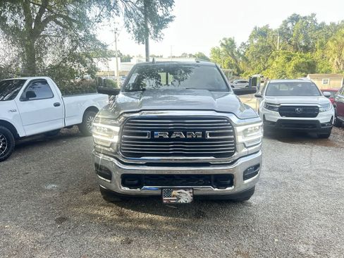 Used 2022 RAM 2500 Laramie AWD/4WD image 3
