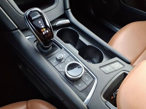 Used 2024 Cadillac XT5 Premium Luxury image 33