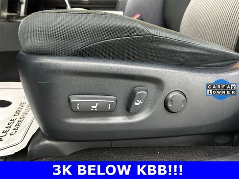 Used 2024 Toyota 4Runner SR5 image 10