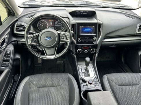 Used 2020 Subaru Forester Premium image 18