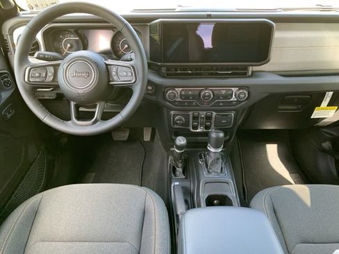 New 2025 Jeep Gladiator Sport AWD/4WD image 18