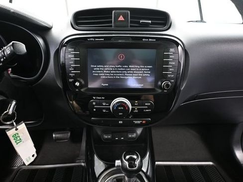 Used 2014 Kia Soul ! w/ Sun & Sound Package FWD image 29