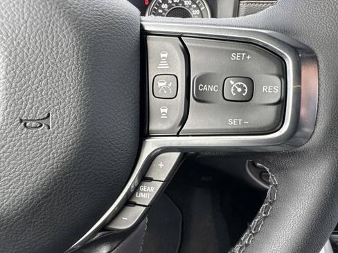 Used 2025 RAM 1500 Laramie image 25