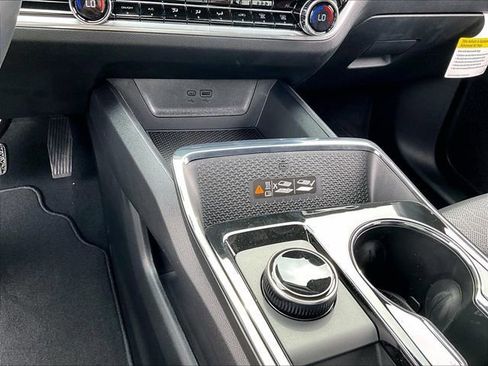 New 2026 Chevrolet Equinox RS w/ Safety and Technology Package AWD/4WD image 24