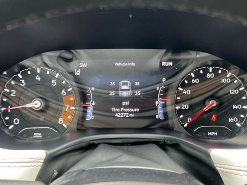 Used 2025 Jeep Compass Limited AWD/4WD image 28
