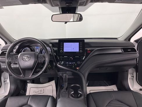 Used 2023 Toyota Camry SE image 43