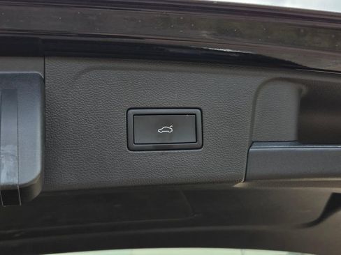 Used 2026 Volkswagen Atlas SE AWD/4WD image 13