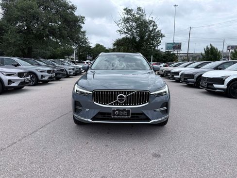 Certified 2023 Volvo XC60 B5 Plus w/ Climate Package FWD image 9