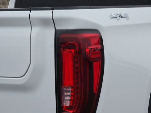 Used 2024 GMC Sierra 1500 SLT image 48