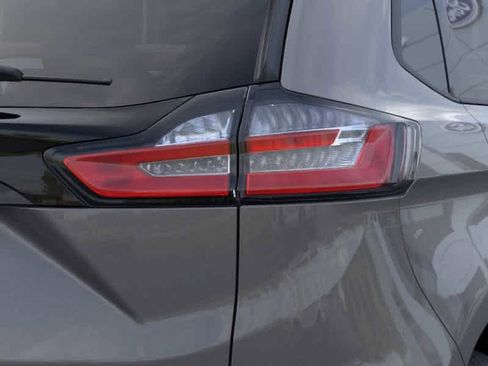 Used 2023 Ford Edge SE image 20