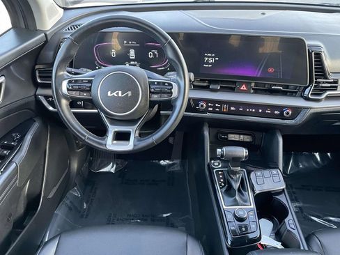 Used 2023 Kia Sportage EX image 24