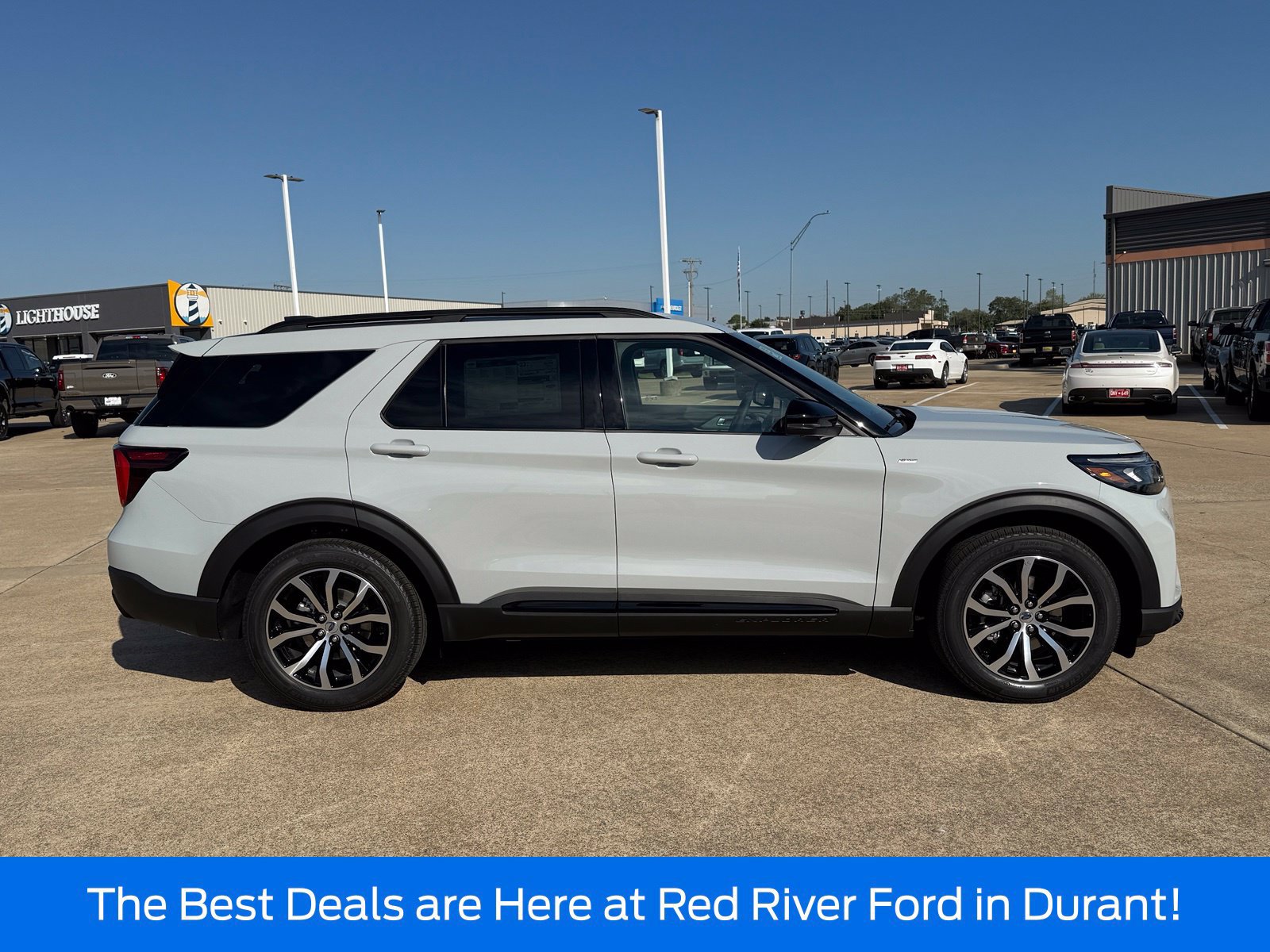 New 2027 Ford Explorer ST-Line RWD image 4
