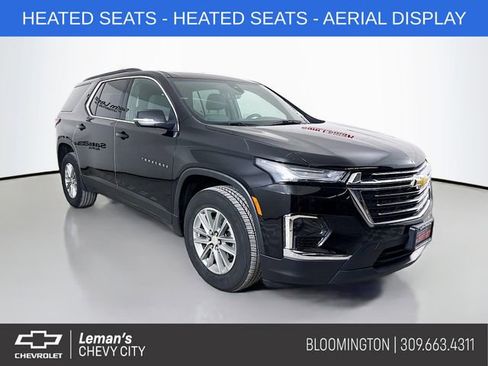 Used 2023 Chevrolet Traverse LT image 1