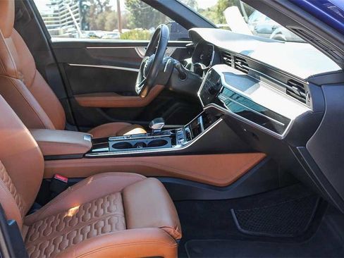 Used 2022 Audi RS 6 w/ Executive Package image 19