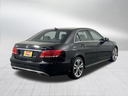 Used 2016 Mercedes-Benz E 350 4MATIC Sedan image 7