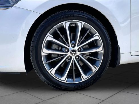 Used 2019 Kia Cadenza Technology FWD image 18