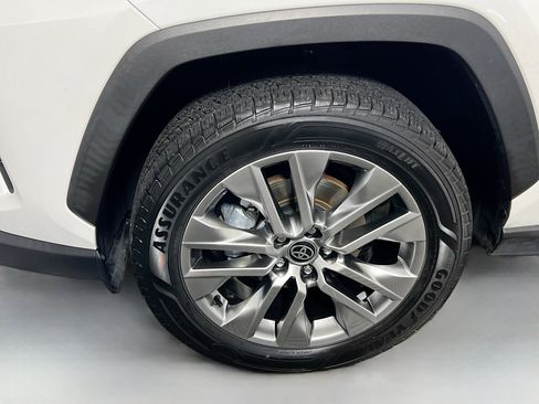Used 2023 Toyota RAV4 XLE Premium FWD image 13