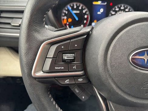 Used 2022 Subaru Ascent Limited w/ Technology Package image 7