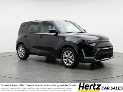 Used 2025 Kia Soul LX w/ LX Technology Package
