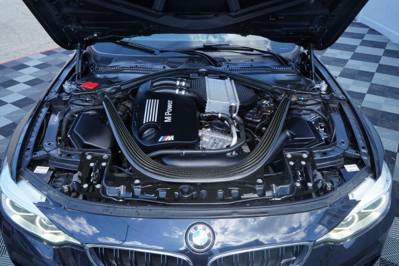 Used 2016 BMW M4 Coupe w/ Executive Package RWD image 74