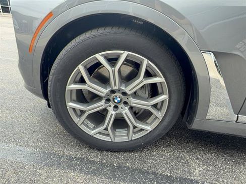 New 2026 BMW X7 xDrive40i AWD/4WD image 32