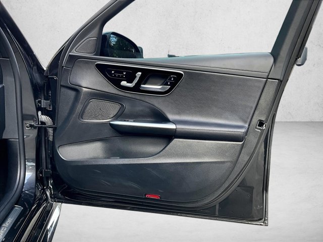 Used 2023 Mercedes-Benz C 300 Sedan image 19