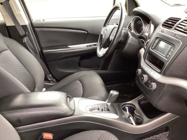 Used 2018 Dodge Journey SE w/ Connectivity Group FWD image 21