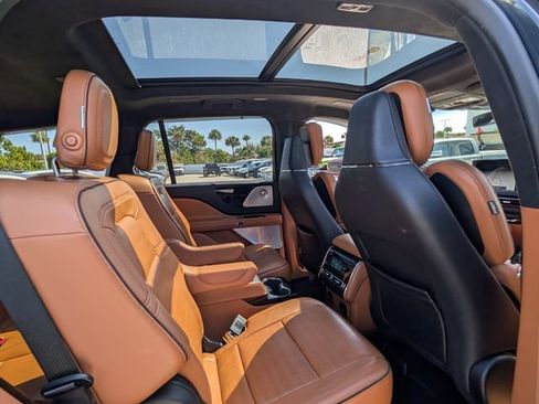 Used 2020 Lincoln Aviator Black Label w/ Dynamic Handling Package image 15