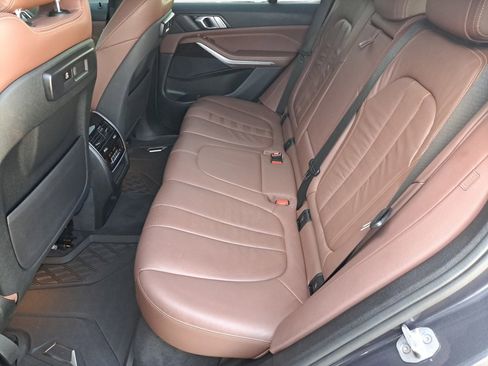 Used 2019 BMW X5 xDrive40i w/ Convenience Package image 12