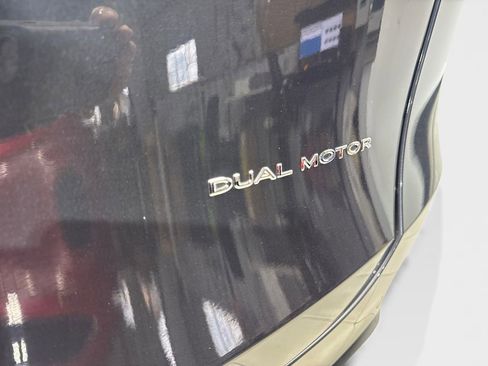 Used 2020 Tesla Model Y Long Range AWD/4WD image 23
