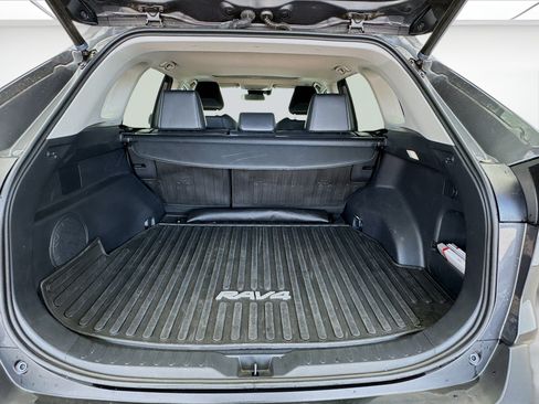 Used 2023 Toyota RAV4 XLE Premium FWD image 18