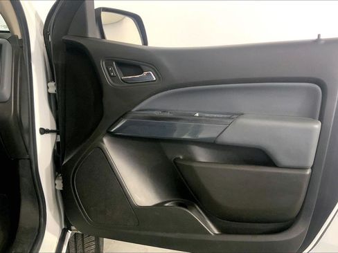 Used 2017 Chevrolet Colorado Z71 RWD image 25