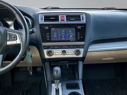 Used 2016 Subaru Outback 2.5i Premium AWD/4WD image 9