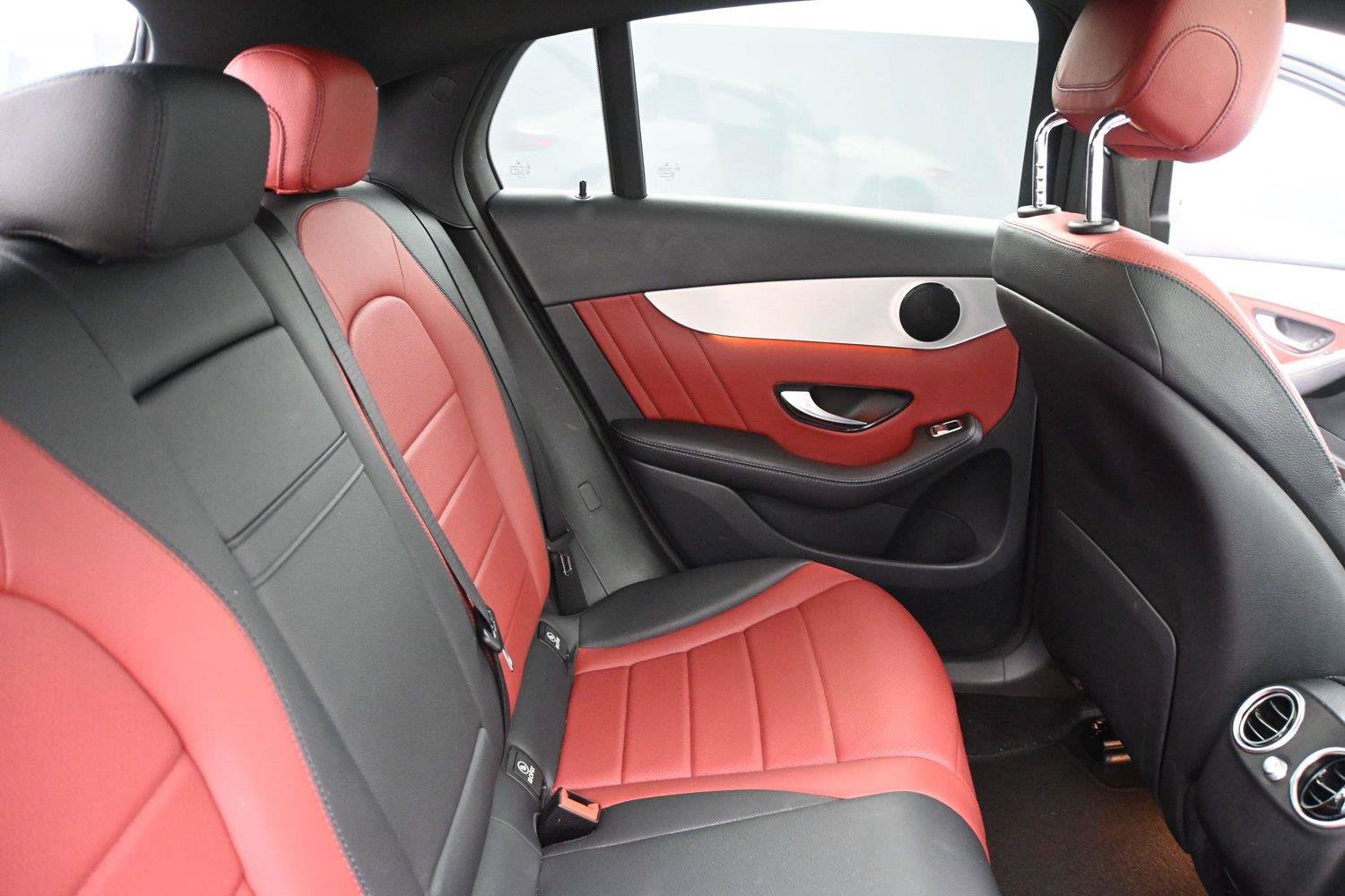 Used 2019 Mercedes-Benz GLC 300 4MATIC Coupe image 20