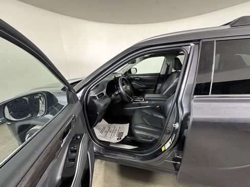 Used 2023 Toyota Highlander Platinum image 22