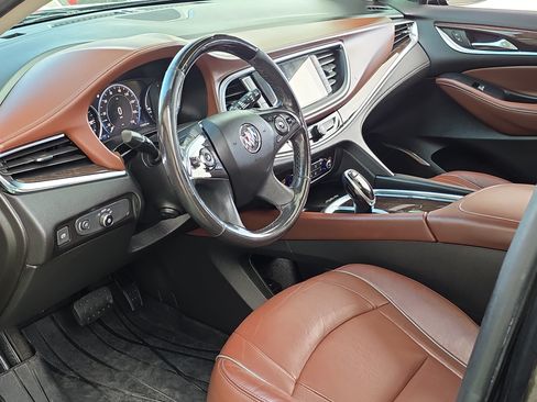 Used 2021 Buick Enclave Avenir w/ Avenir Technology Package FWD image 11