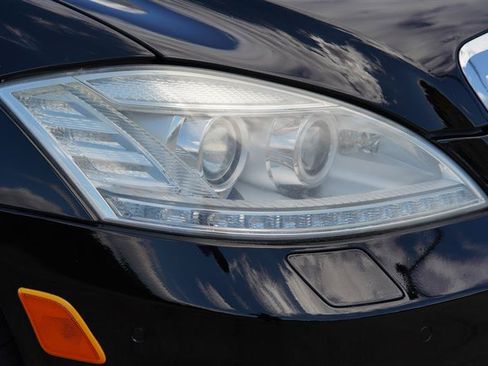 Used 2010 Mercedes-Benz S 550 4MATIC image 20