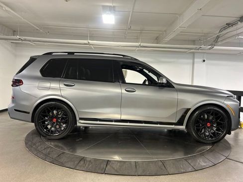 Used 2023 BMW X7 xDrive40i w/ Executive Package AWD/4WD image 18