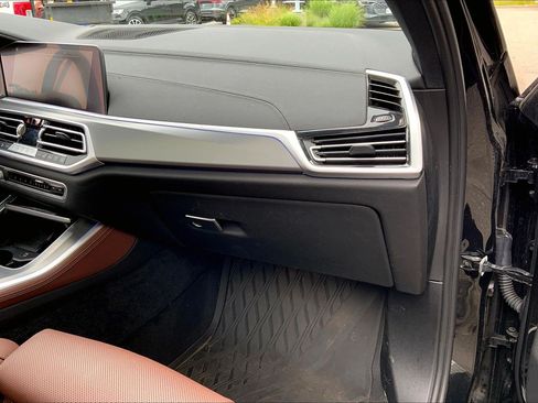 Used 2023 BMW X5 xDrive40i w/ Premium Package AWD/4WD image 20