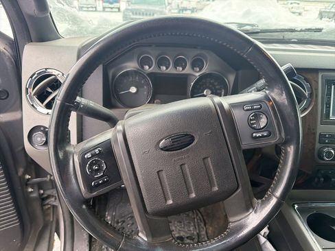 Used 2012 Ford F250 Lariat image 13
