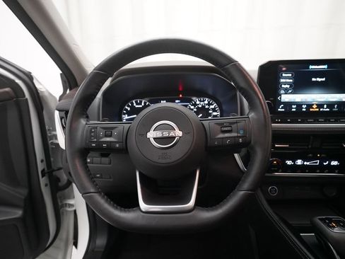 Certified 2023 Nissan Rogue SL w/ SL Premium Package image 4