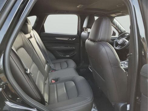 New 2025 MAZDA CX-5 Signature image 17