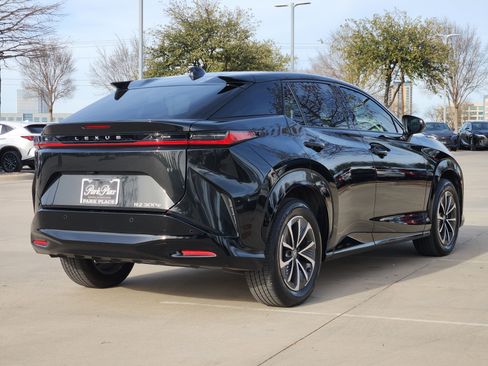Used 2024 Lexus RZ 300e Premium image 13