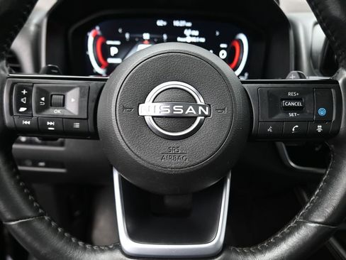 Used 2023 Nissan Rogue Platinum w/ Platinum Premium Package image 7