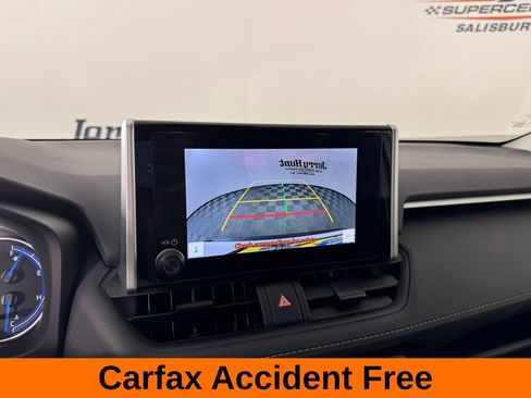 Used 2025 Toyota RAV4 XLE image 3