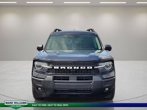 Certified 2025 Ford Bronco Sport Outer Banks w/ Outer Banks Tech Package+ AWD/4WD image 9
